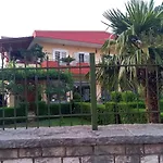 Guesthousemantho Gjirokastër
