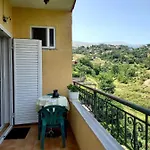 Guesthousemantho Pensjonat Gjirokastra