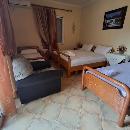 Guesthousemantho Gæstehus Gjirokastër