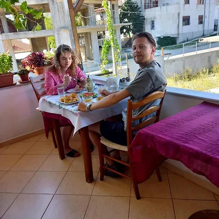 Guesthousemantho Gjirokastër