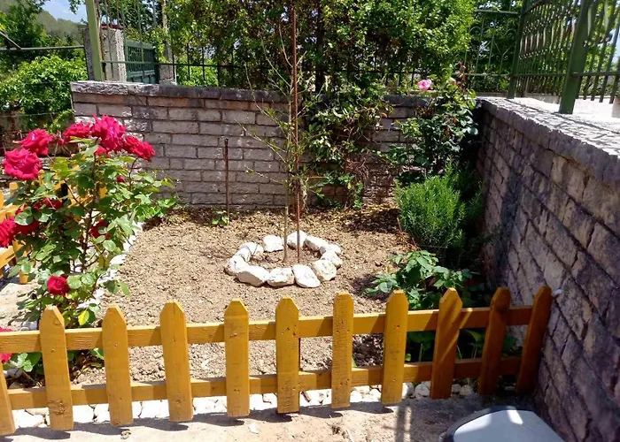 Guesthousemantho Gjirokastër